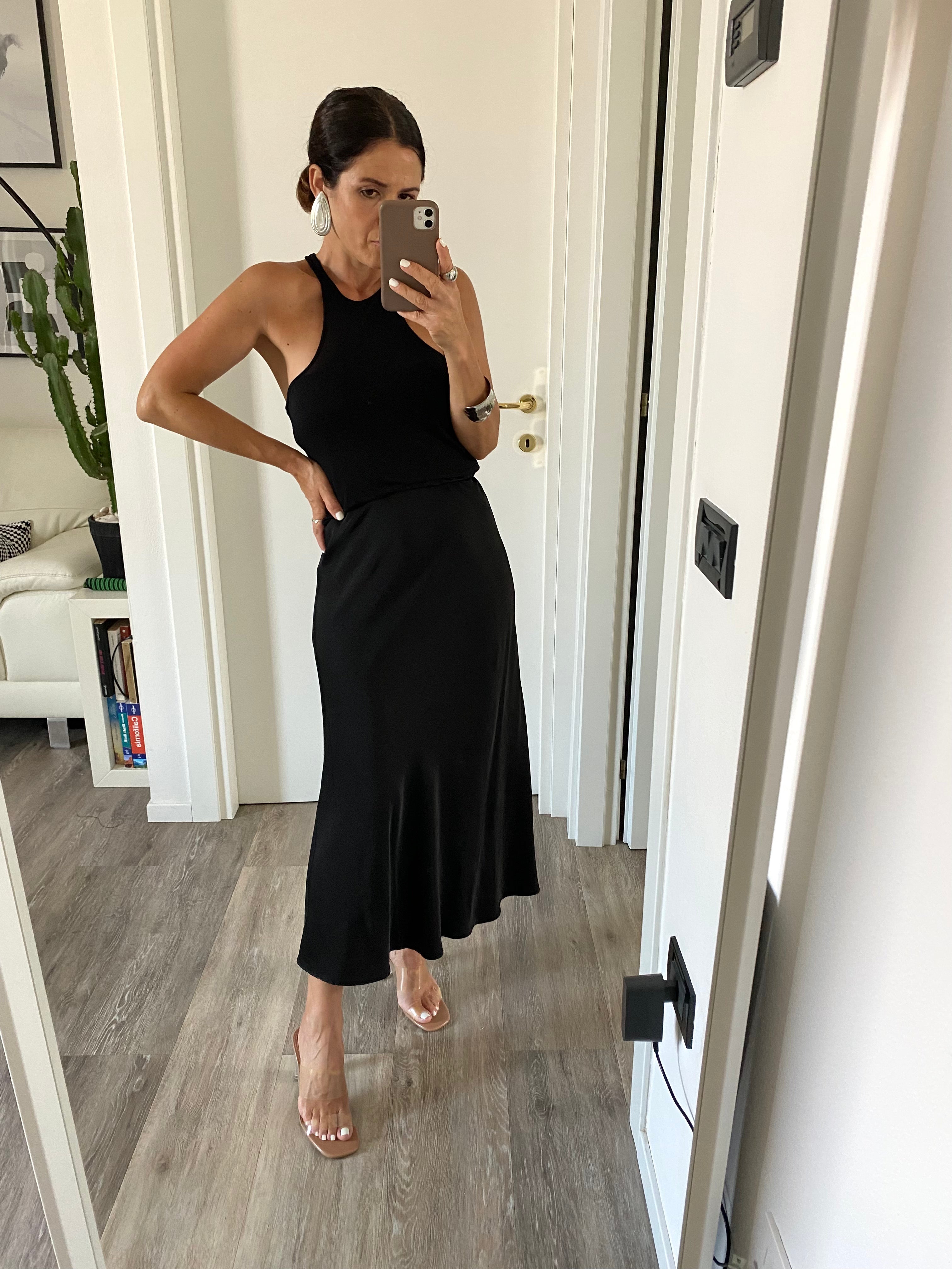 Gonna Satin Chic