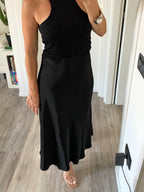 Gonna Satin Chic