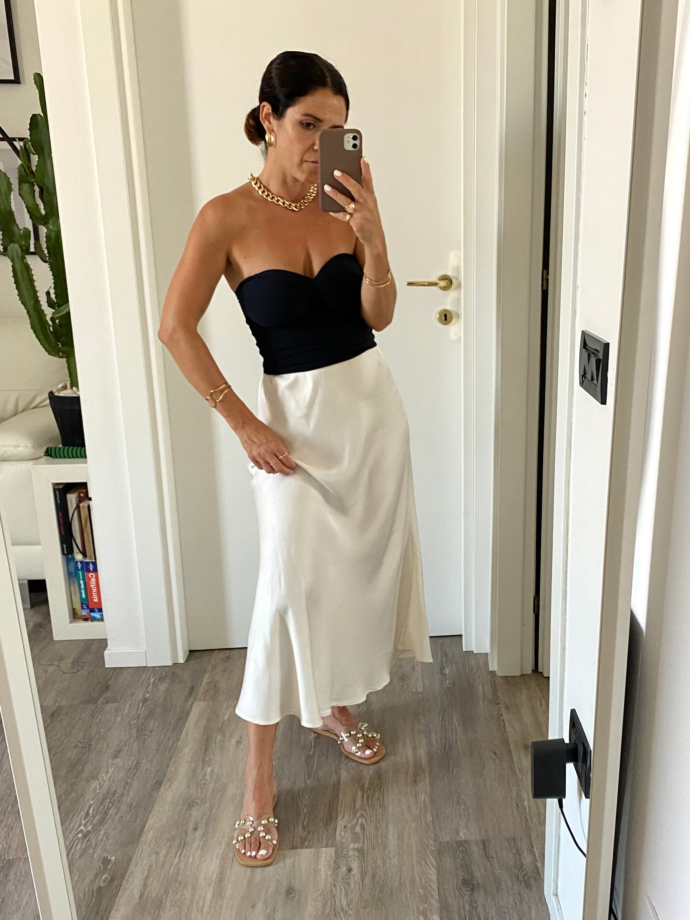 Gonna Satin Chic